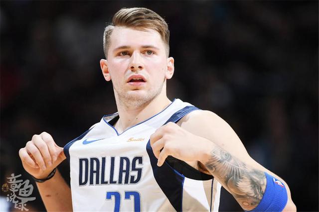 际舞台上更 际舞台上更