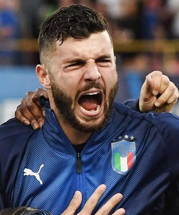 国际赛事中 国际赛事中